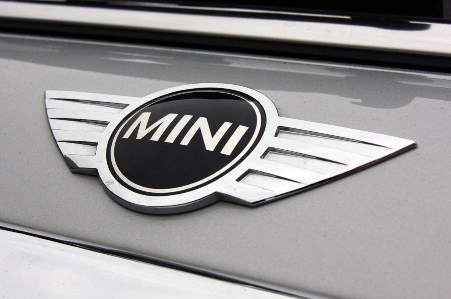  Mini Cooper 50 Camden Edition 2010 года  (фото 45 из 53)